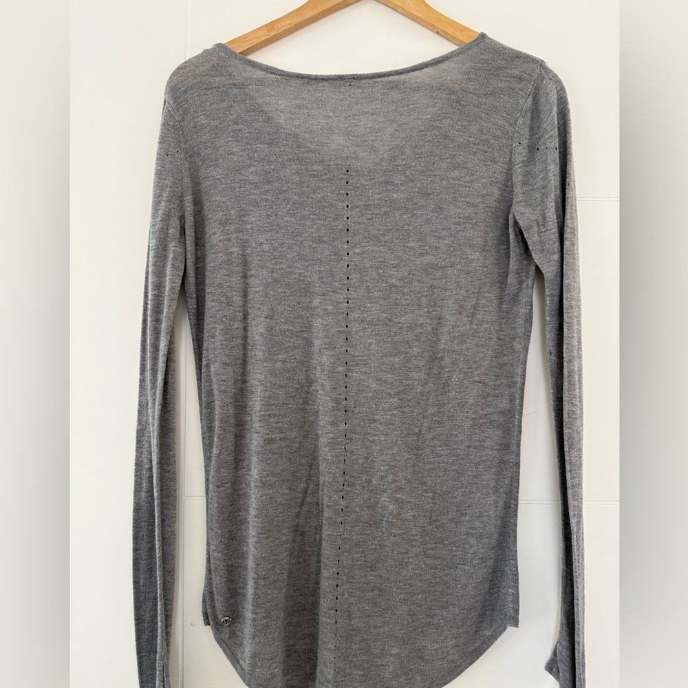 Lululemon Yin Time Long Sleeve Sweater, grey. - Picture 8 of 8